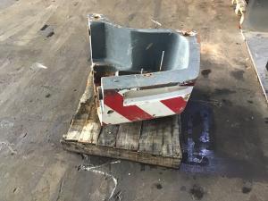 Liebherr Gegengewicht links